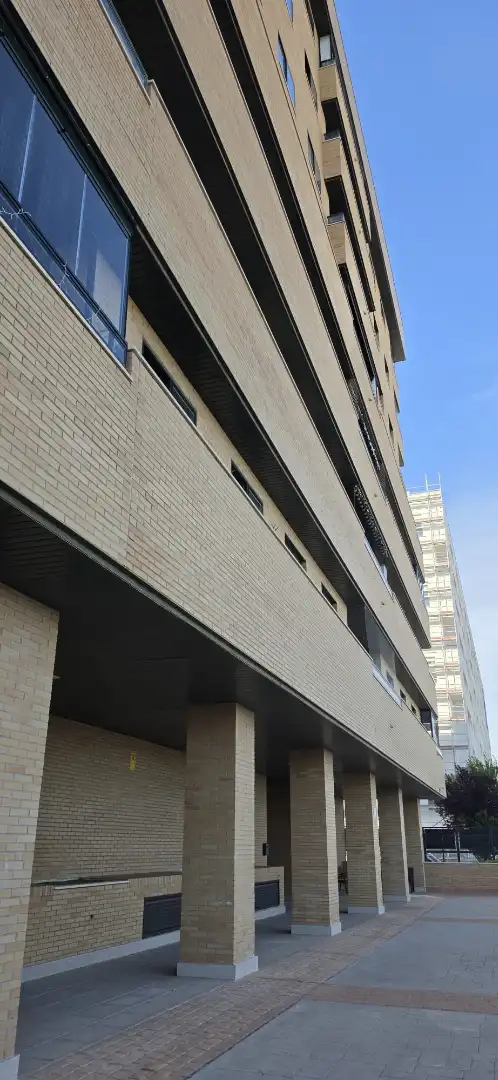 Außenansicht von Wohnung zum Verkauf in Seseña mit Klimaanlage, Heizung und Terrasse