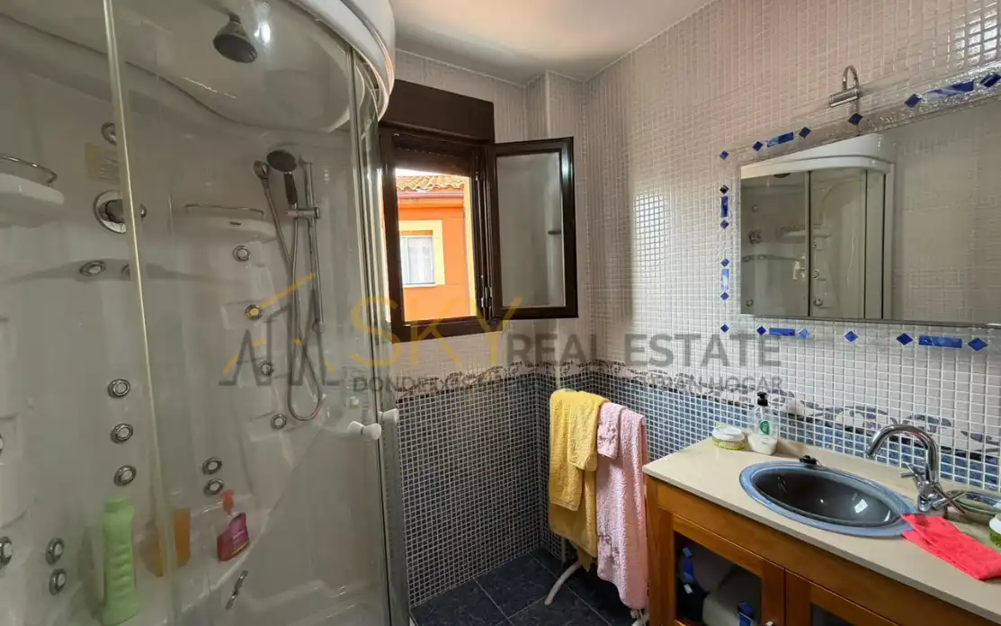 Bathroom of Flat for sale in Cuacos de Yuste  with Terrace, Storage room and Furnished
