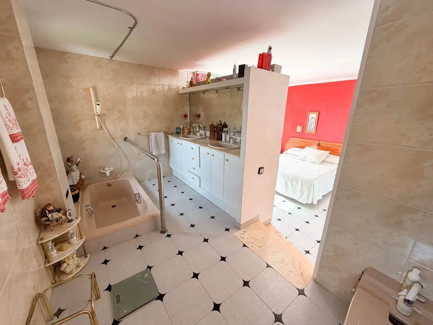Bany de Casa o xalet en venda en Vallirana amb Aire condicionat, Calefacció i Terrassa