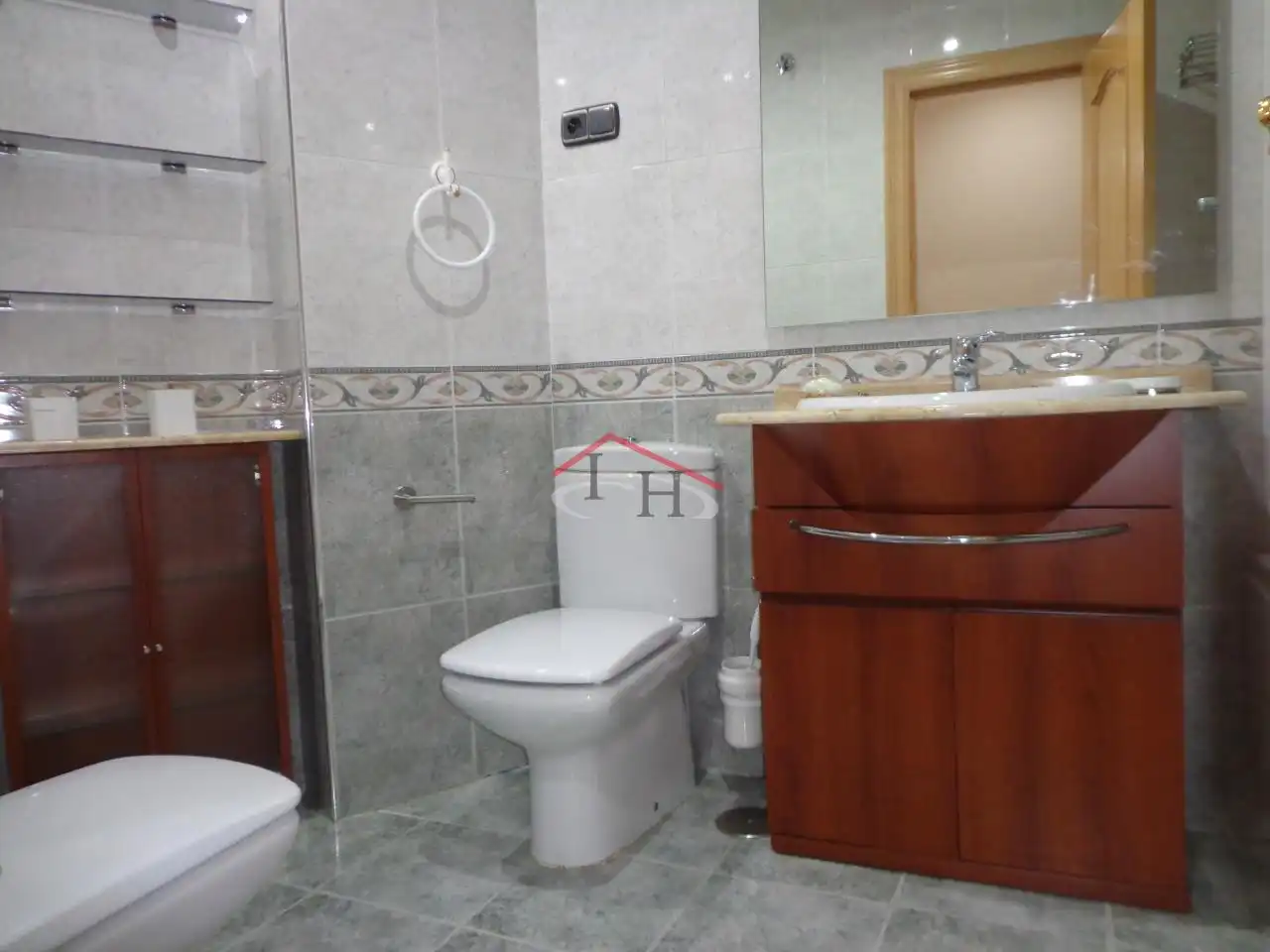 Badezimmer von Wohnung zur Miete in León Capital  mit Heizung, Parkett und Terrasse