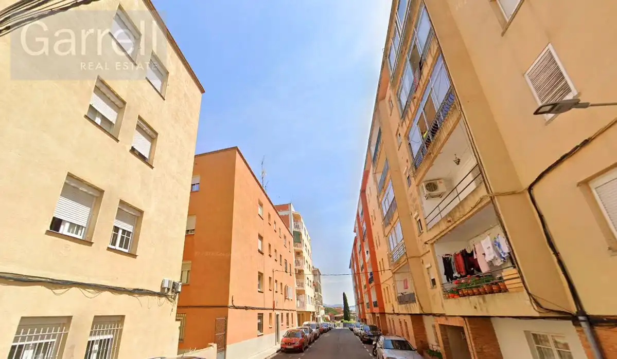 Vista exterior de Piso en venta en Figueres