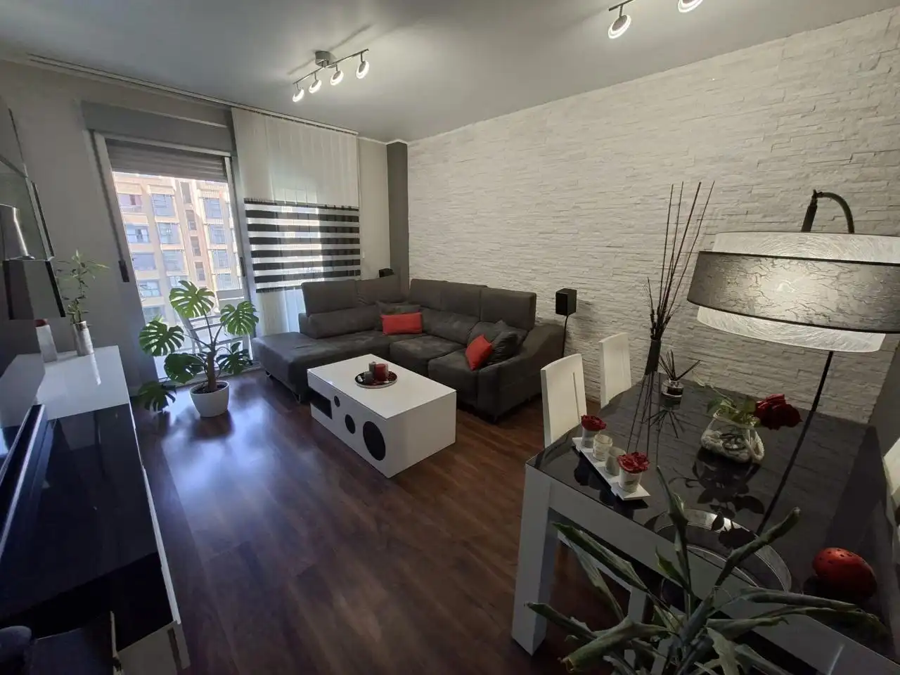 Living room of Flat for sale in Madrid  with Air Conditioner, Heating and Terrace