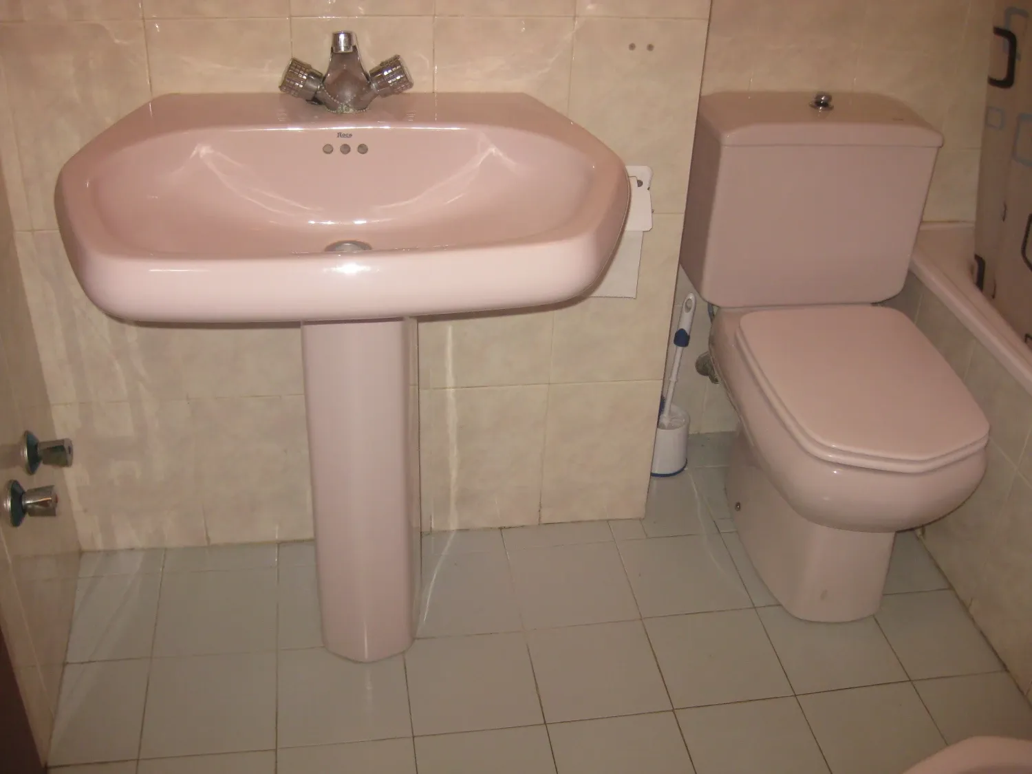 Baño de Apartamento de alquiler en  Murcia Capital con Aire acondicionado, Calefacción y Amueblado