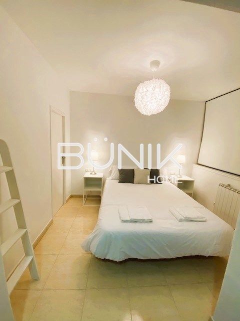 Habitación de Piso de alquiler en  Barcelona Capital con Terraza, Amueblado y Balcón