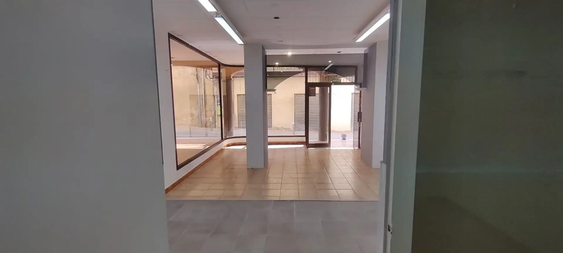 Gewerbefläche zum Verkauf in Poble, imagen 6