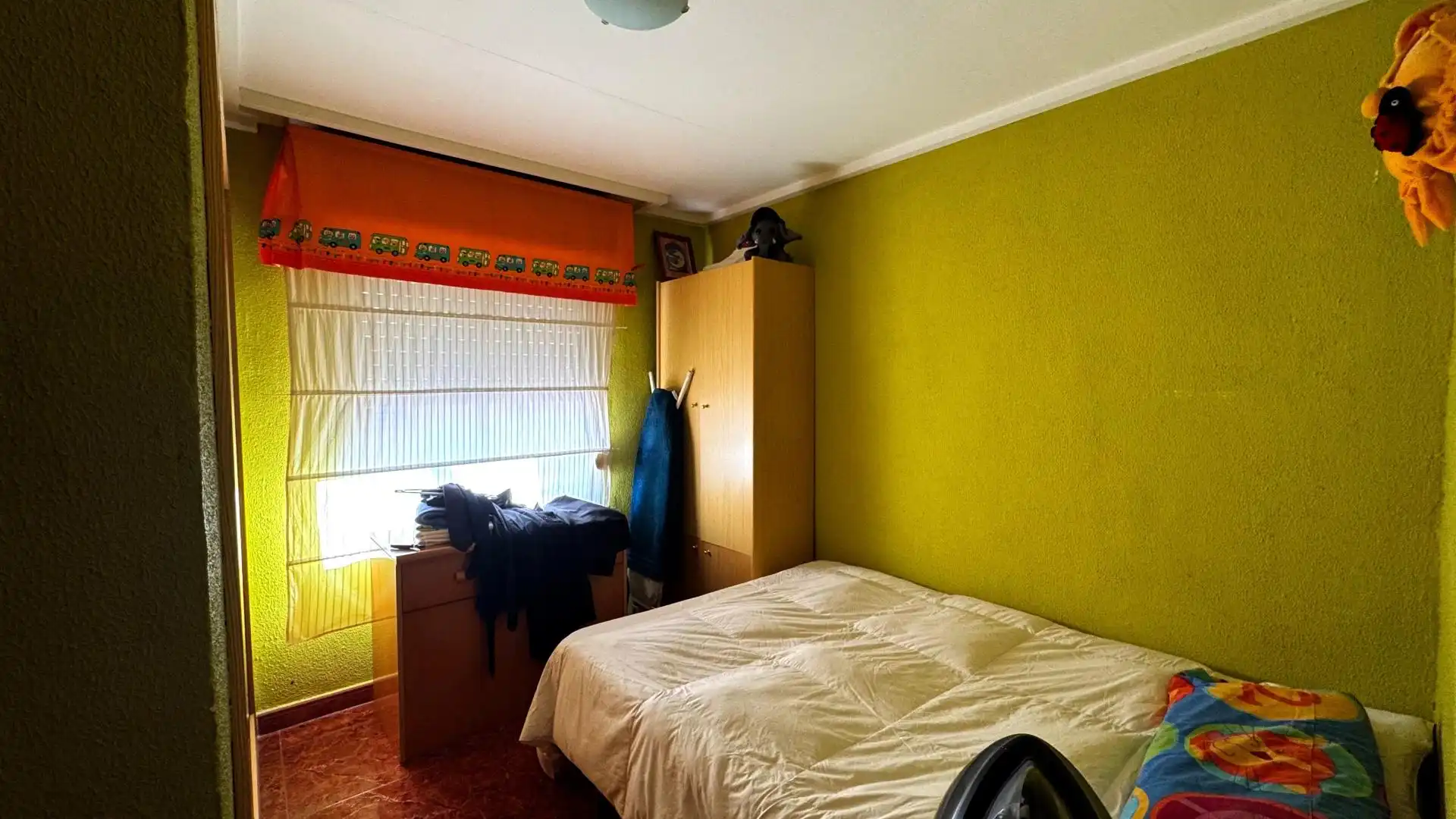 Bedroom of Flat for sale in Elda  with Air Conditioner, Heating and Balcony
