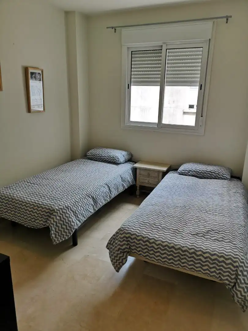 Bedroom of Flat for rent in Algeciras  with Terrace, Furnished and Community pool