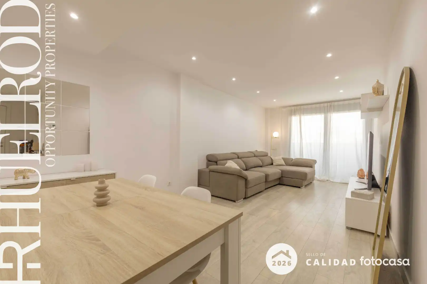 Sala de estar de Piso en venta en Badalona con Calefacción, Parquet y Trastero