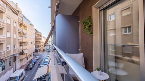 Foto 4 de Apartamento en venta en Calle C. Moriones, 27, Las Piscinas Naturales, Torrevieja
