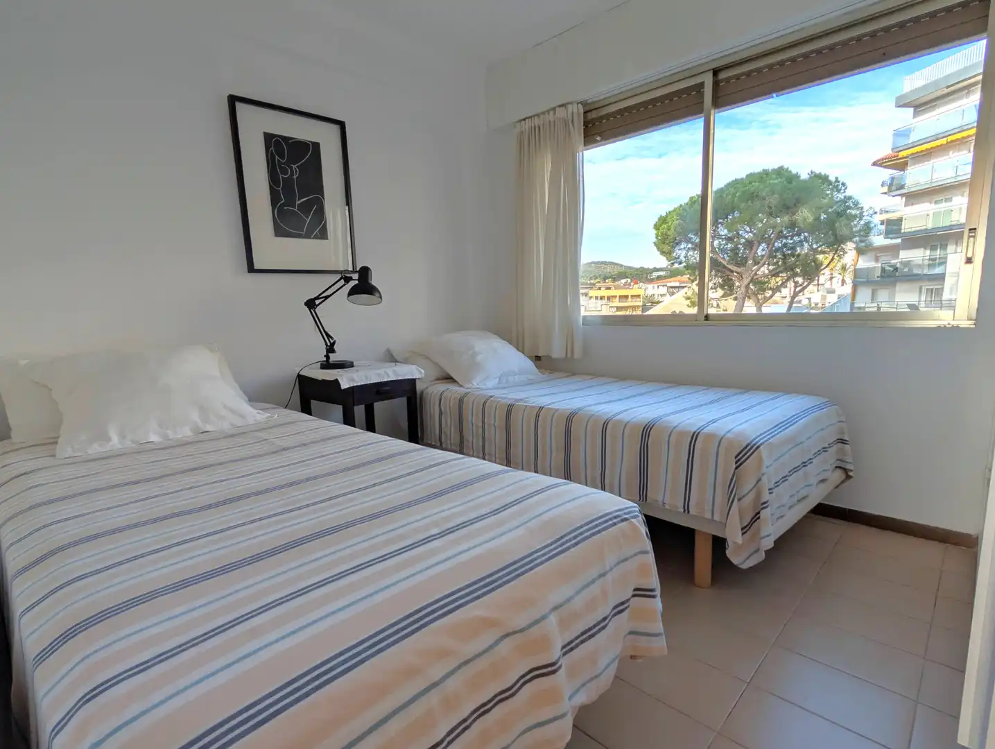 Habitación de Apartamento en venta en Castell d'Aro, Platja d'Aro i s'Agaró con Terraza, Amueblado y Balcón