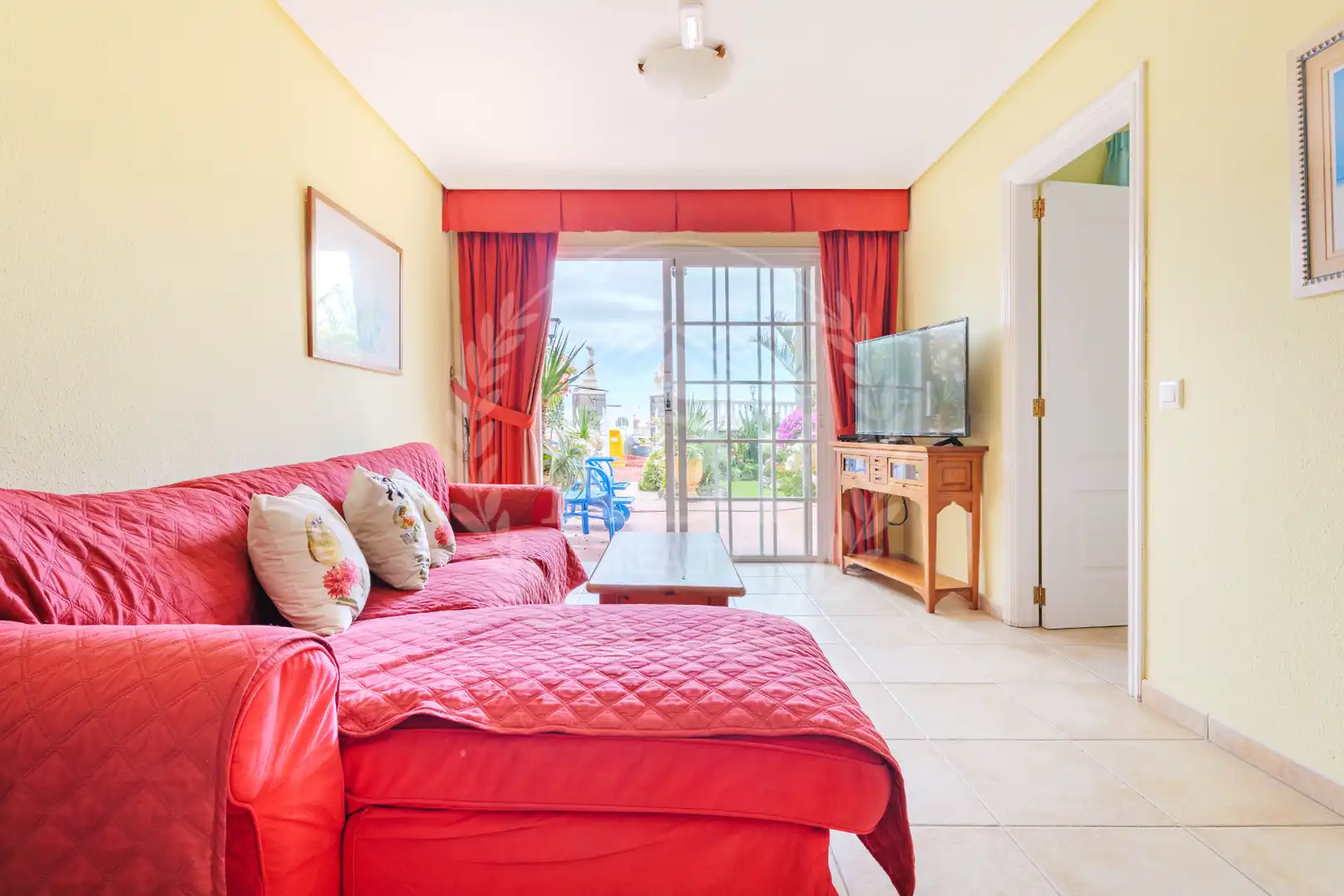 Living room of Buildings for sale in Granadilla de Abona  with Alarm and Community pool