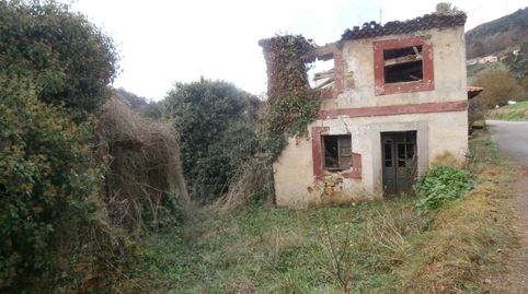 Casa en venta en Las Regueras, 2 dormitorios.