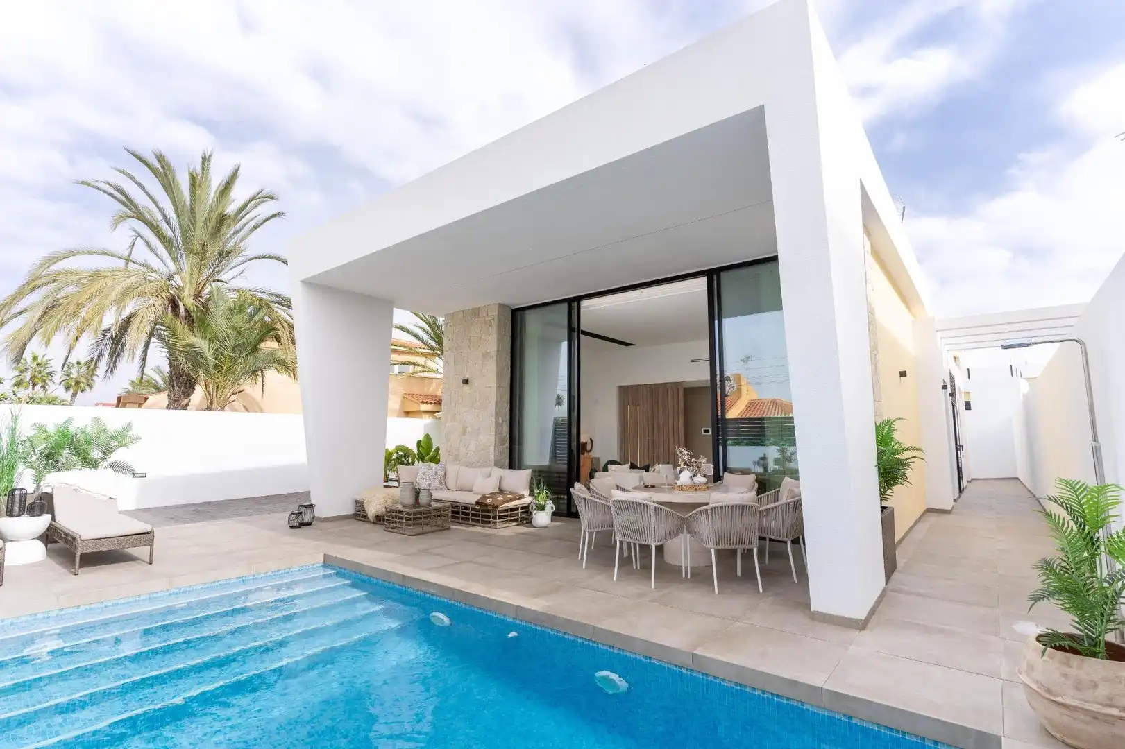 Terrassa de Casa o xalet en venda en Torrevieja amb Aire condicionat, Calefacció i Jardí privat