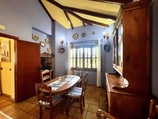 Comedor de Casa o chalet en venta en Marbella con Aire acondicionado, Calefacción y Jardín privado
