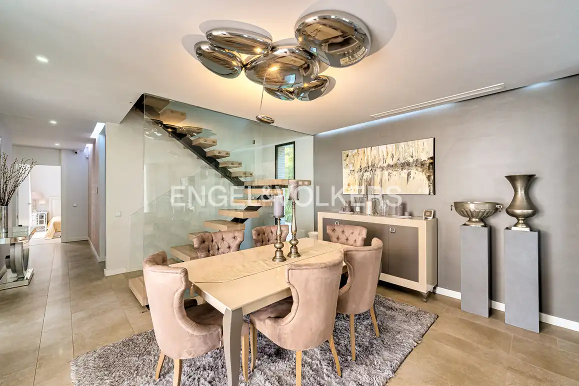 Detached house with pool for sale in Calle Copenhague, imagen 16