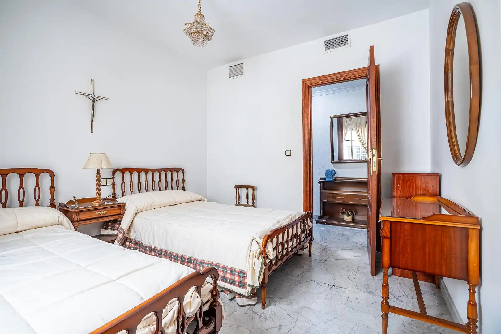 Bedroom of Flat for sale in Granada  with Air Conditioner and Heating