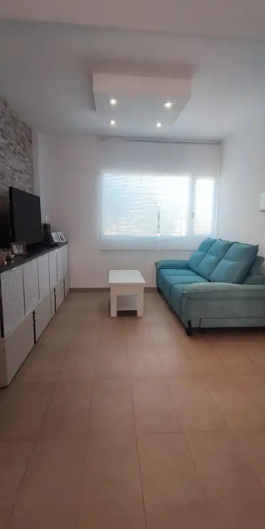 Wohnzimmer von Einfamilien-Reihenhaus zur Miete in Benacazón mit Klimaanlage, Möbliert und Haustiere erlaubt