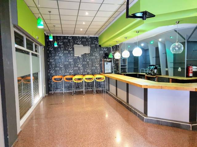 Local comercial en Venta en Plaza de Toros - Avenida Chapí - Trinquete