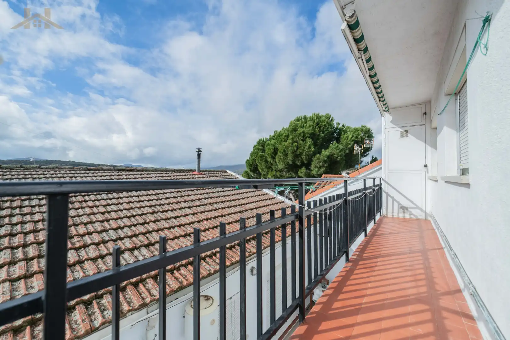 Außenansicht von Wohnung zum Verkauf in San Martín de Valdeiglesias mit Heizung und Terrasse