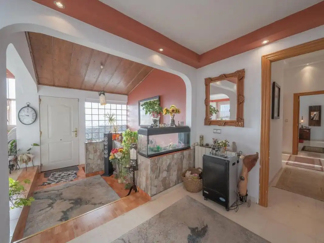 Houses for sale in Carrer de la Espinela, Valle del Sol