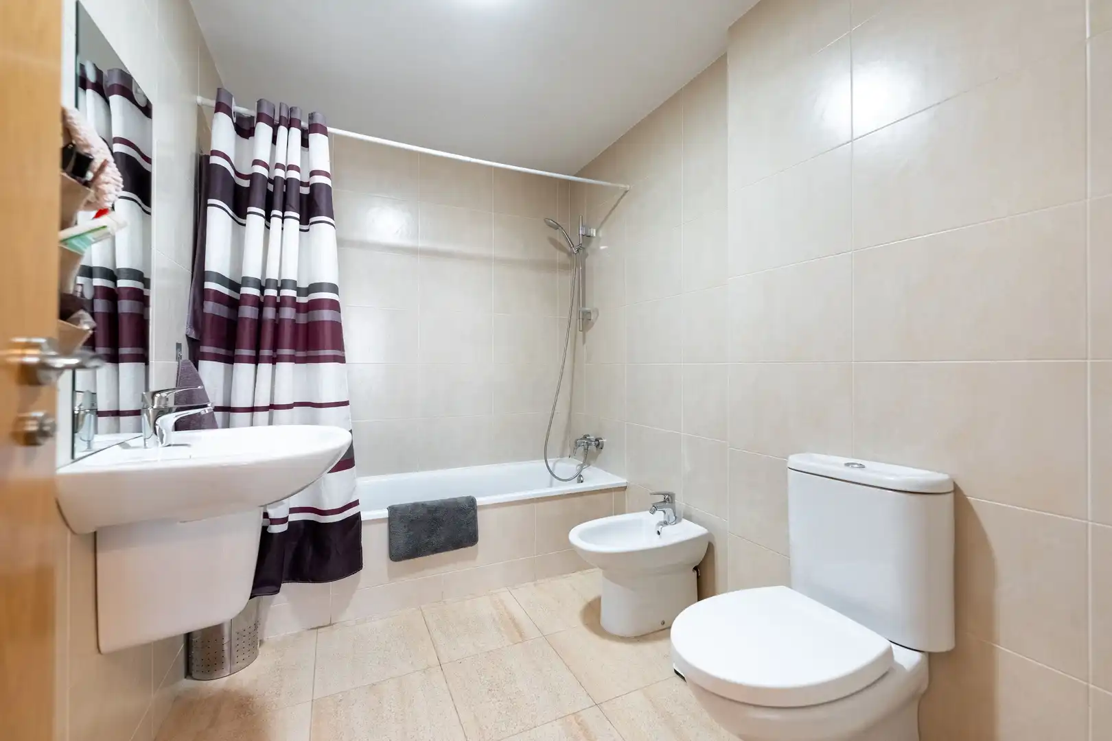 Baño de Dúplex en venta en Torrejón de Ardoz con Calefacción, Terraza y Piscina