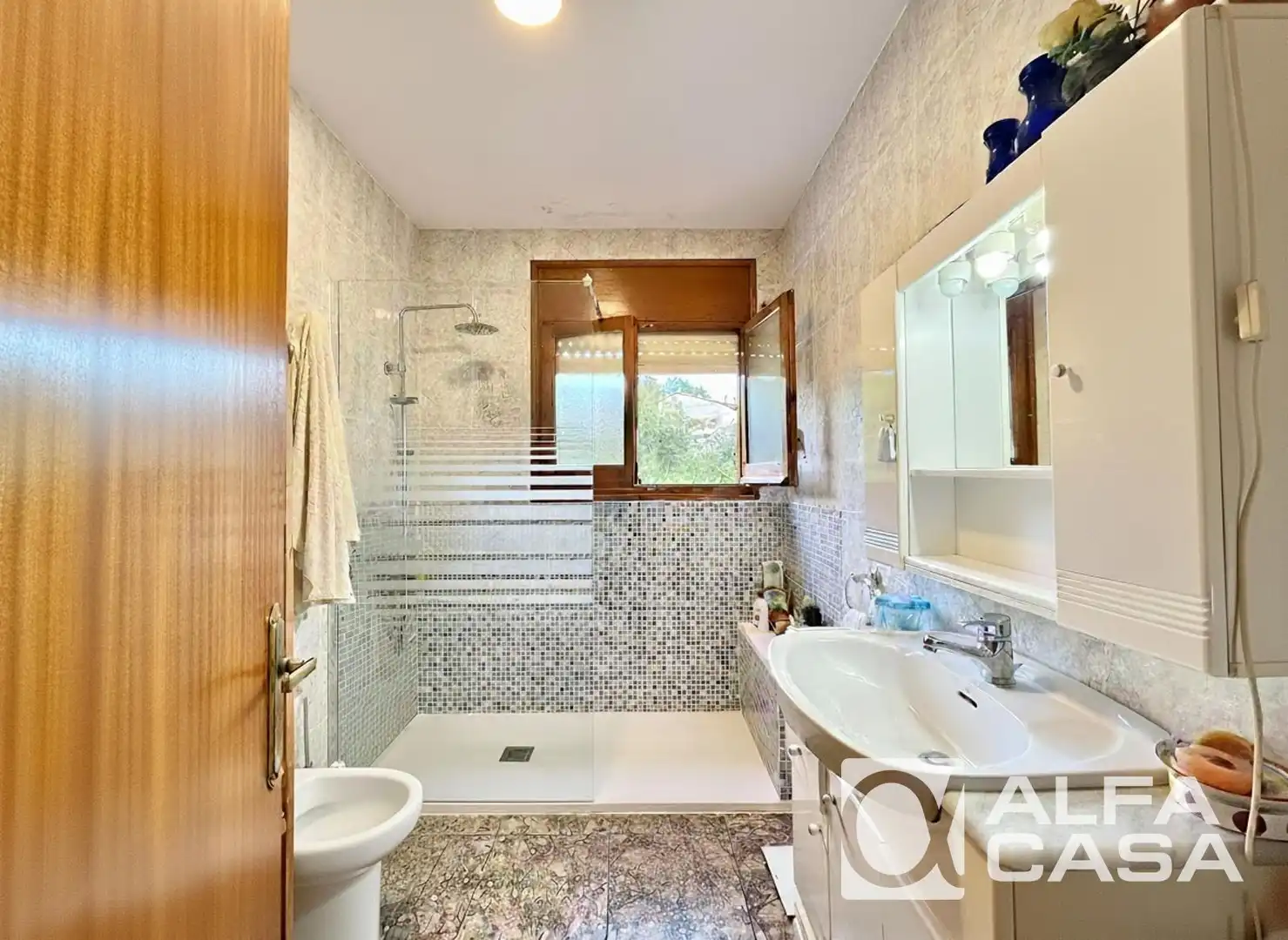 Casa amb terrassa en venda a Aiguaviva Parc, imagen 8