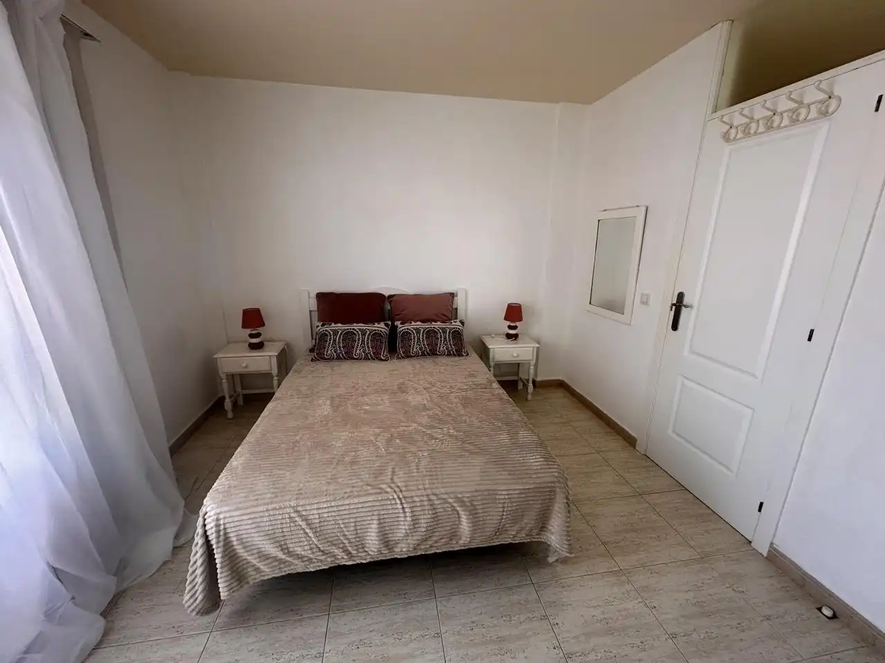Habitación de Apartamento en venta en Adeje con Aire acondicionado, Terraza y Piscina comunitaria