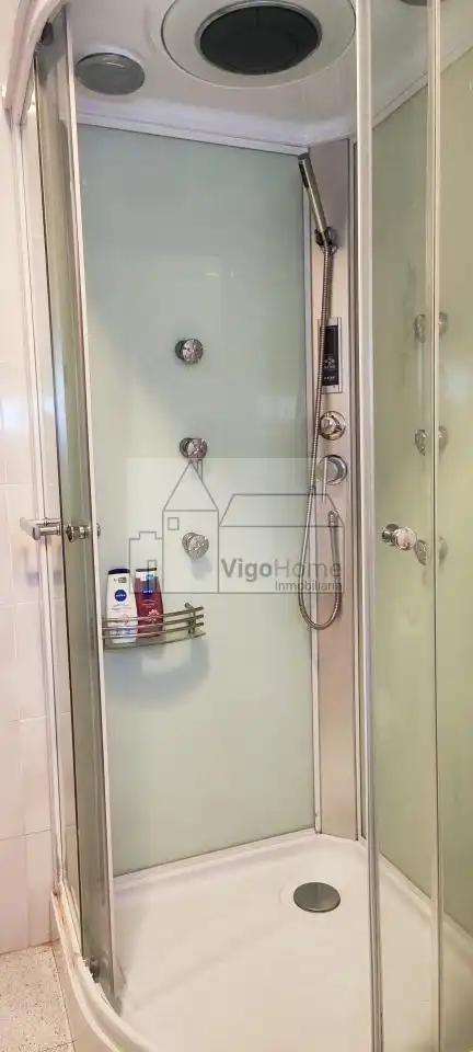 Baño de Casa o chalet en venta en Vigo  con Calefacción, Jardín privado y Terraza
