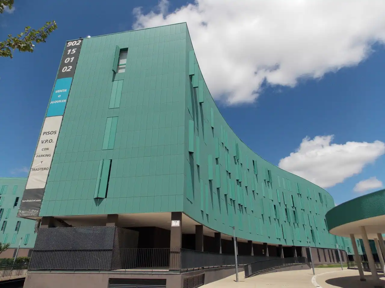 Vista exterior de Apartamento en venta en  Logroño con Piscina