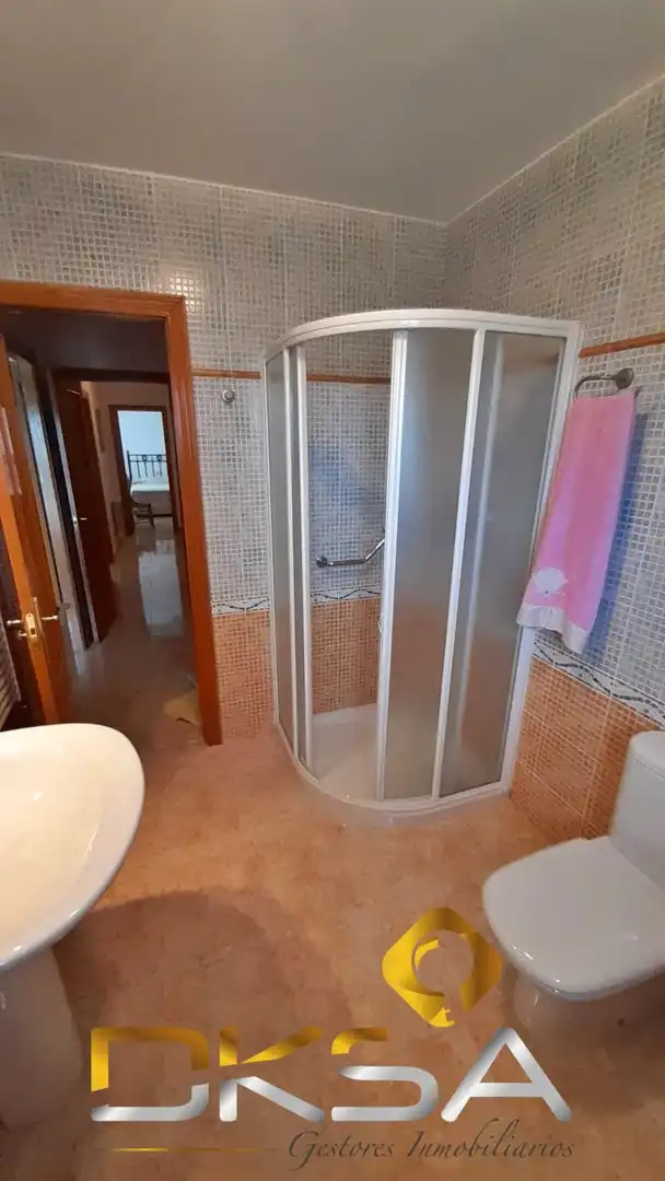 Badezimmer von Einfamilien-Reihenhaus zum Verkauf in Alcalà de Xivert mit Möbliert und Balkon