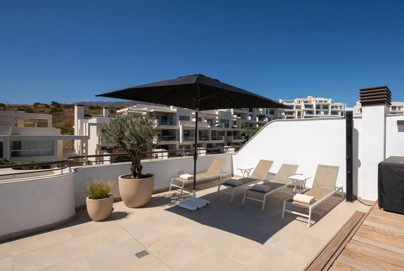 Terraza de Ático en venta en Estepona con Aire acondicionado, Terraza y Piscina