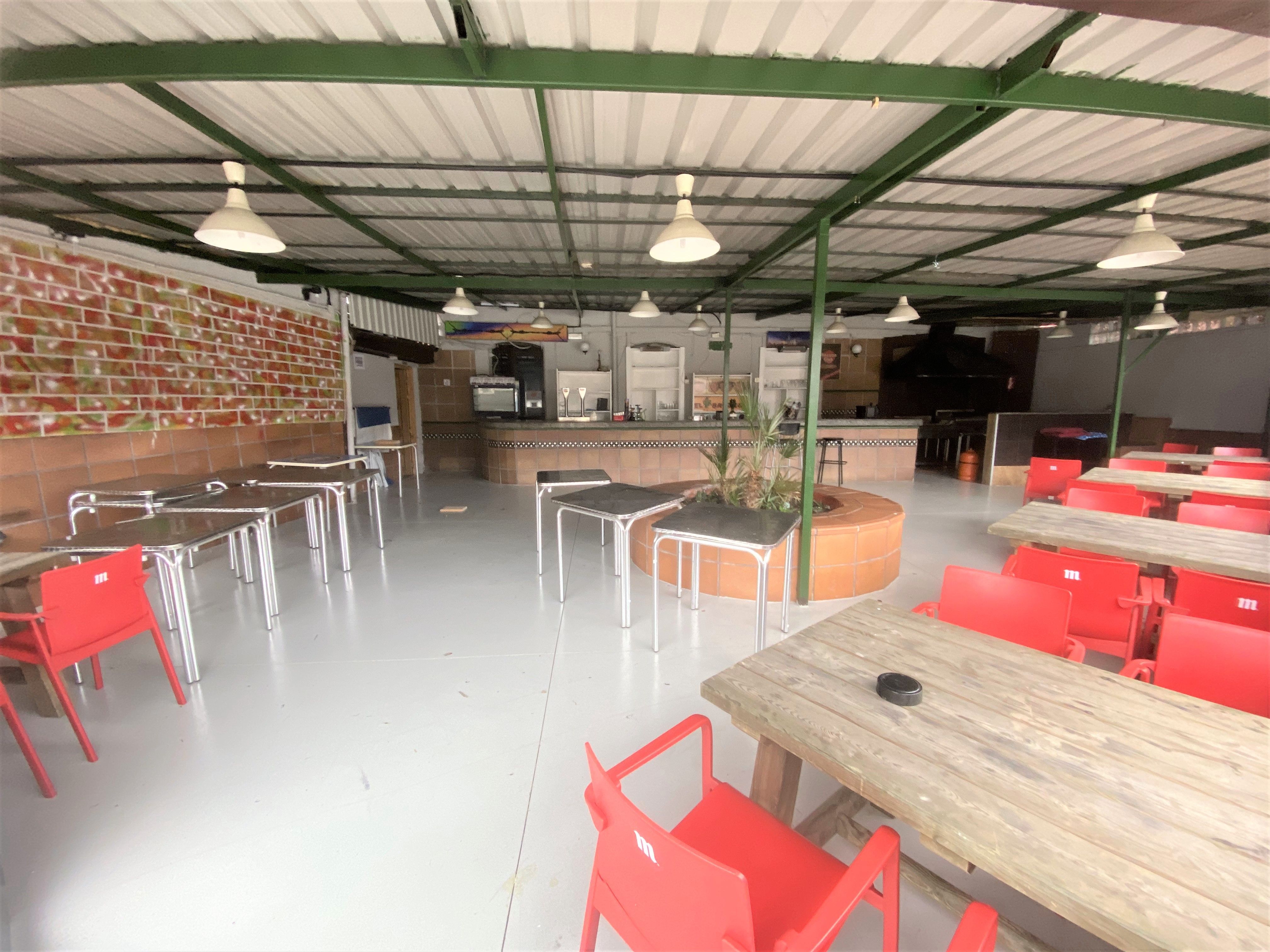 Terrassa de Local en venda en Llanes