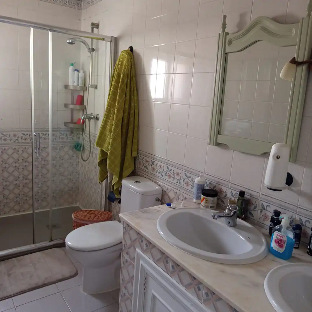 Bany de Casa adosada en venda en Badajoz amb Aire condicionat, Calefacció i Terrassa