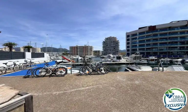 Parking de Garaje en venta en Roses