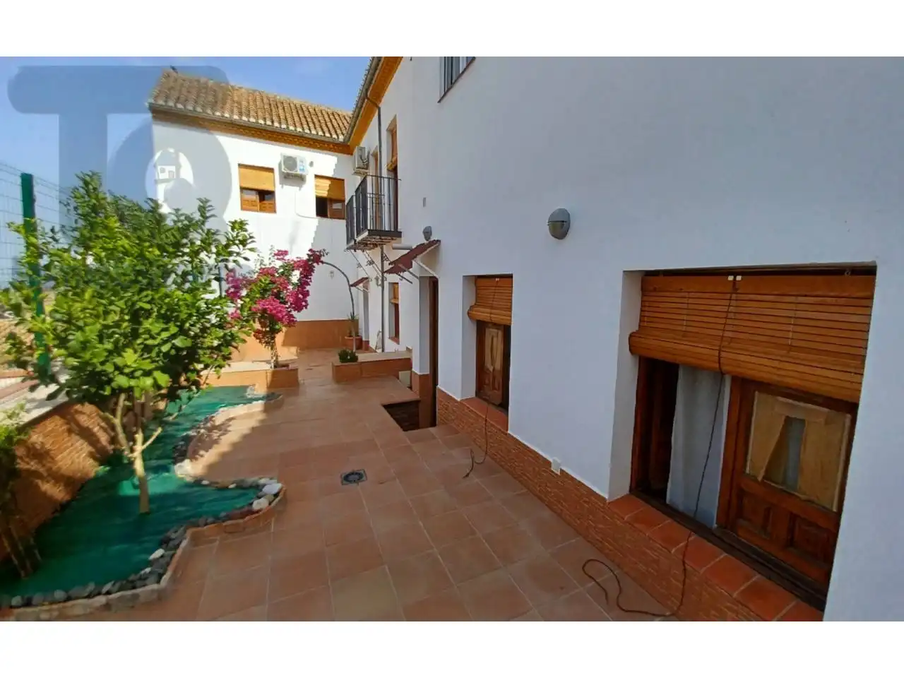 Vista exterior de Casa o chalet en venta en Granada con Aire acondicionado, Calefacción y Jardín privado
