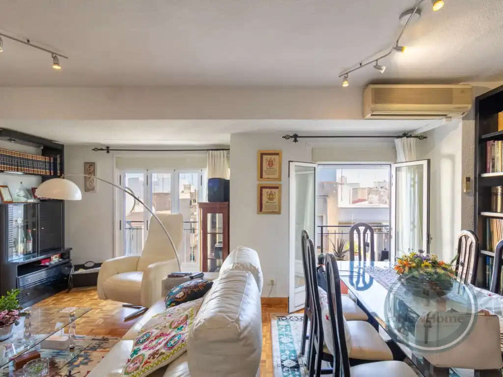Living room of Flat for rent in Elche / Elx  with Air Conditioner and Balcony