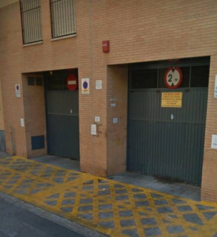 Garaje en Venta en Calle Parque de Cazorla en Pino Montano - Consolación