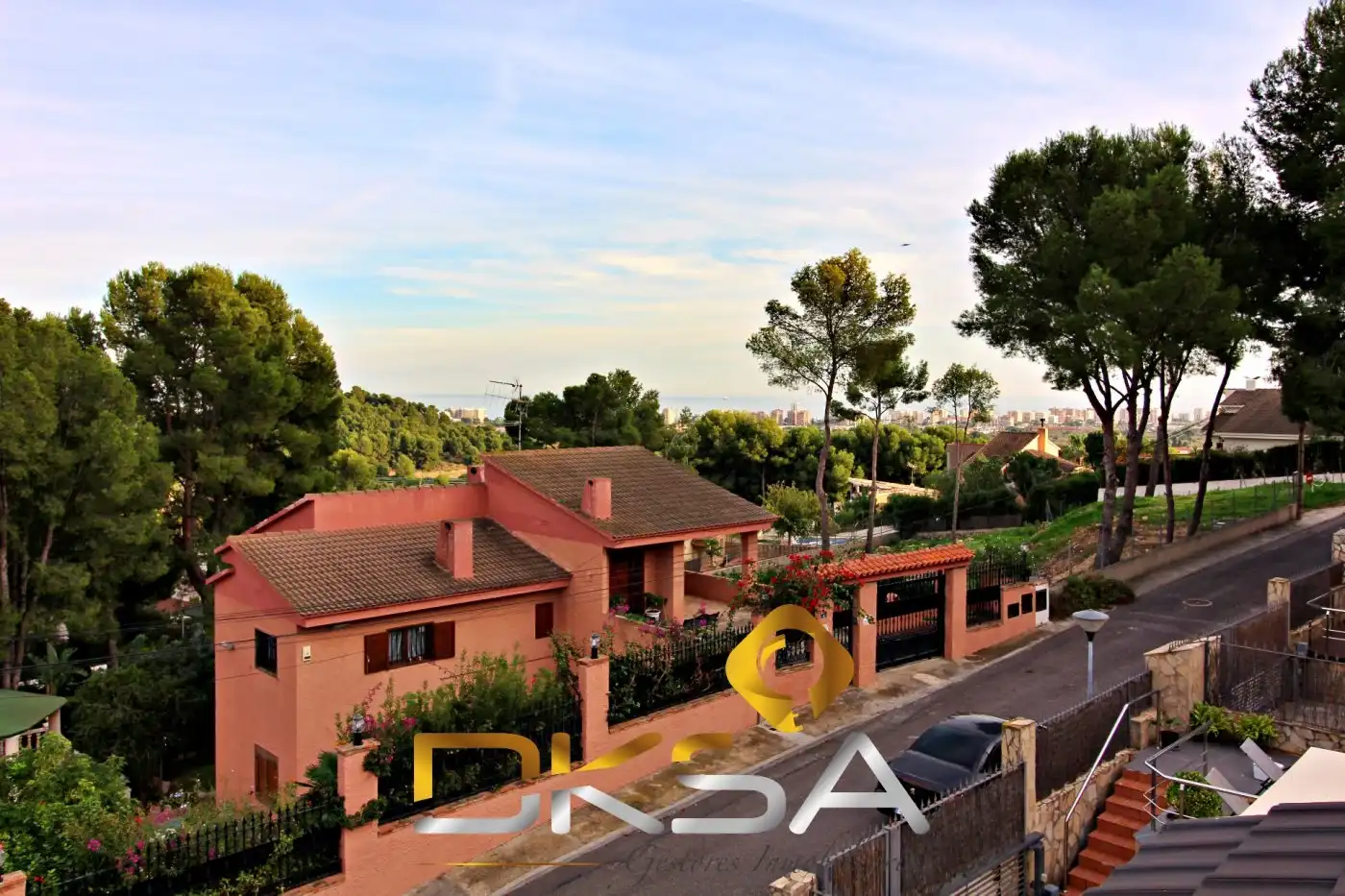 Vista exterior de Casa o xalet en venda en Benicasim / Benicàssim amb Aire condicionat, Calefacció i Jardí privat