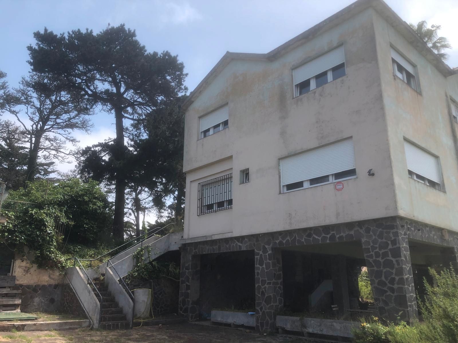 Vista exterior de Casa o xalet en venda en San Cristóbal de la Laguna amb Jardí privat, Terrassa i Piscina