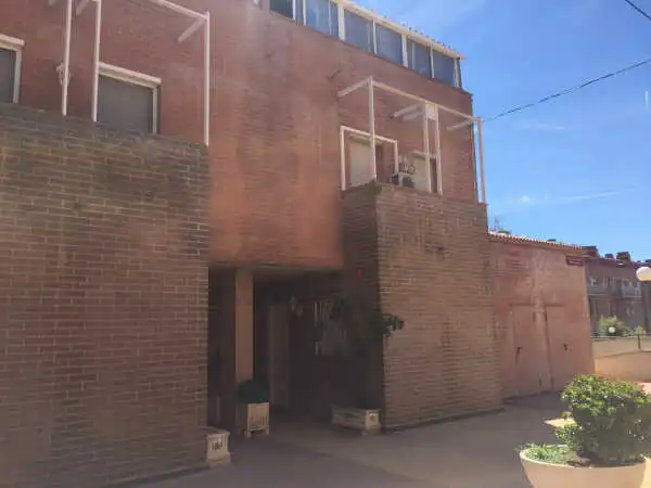 Casa adosada en venda a C/ Carme Riera i Guilera, Llevant