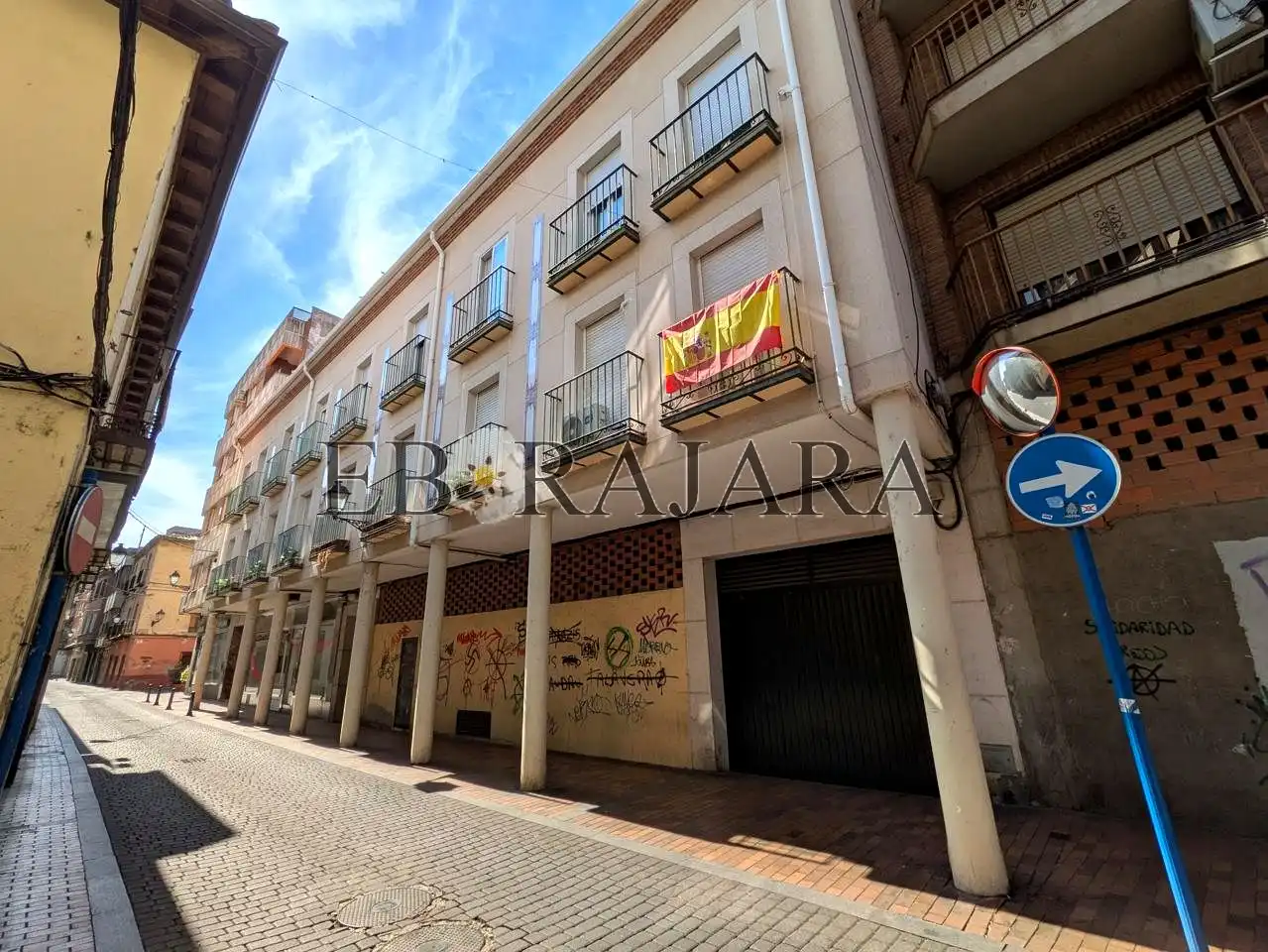 Ático con ascensor en venta en Calle Mesones