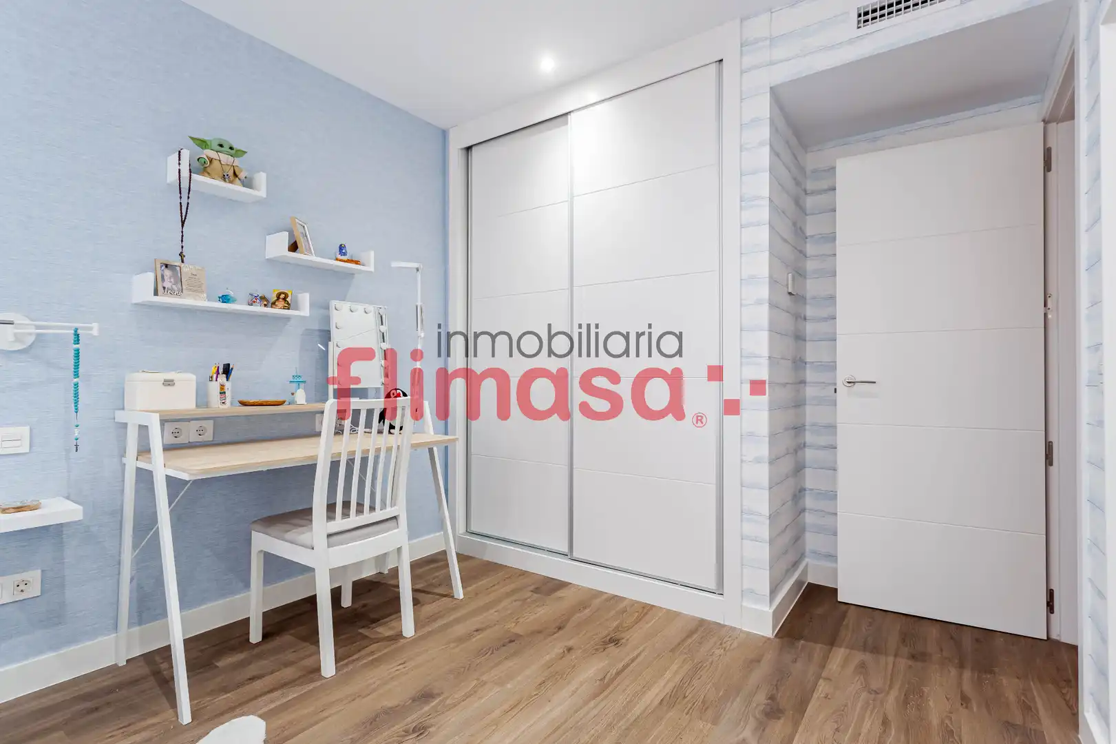 Bedroom of Detached homes for sale in Villaviciosa de Odón  with Air Conditioner, Heating and Private garden