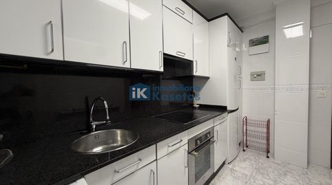 Foto 2 de Piso en venta en Centro - Ariz - Uribarri, Basauri