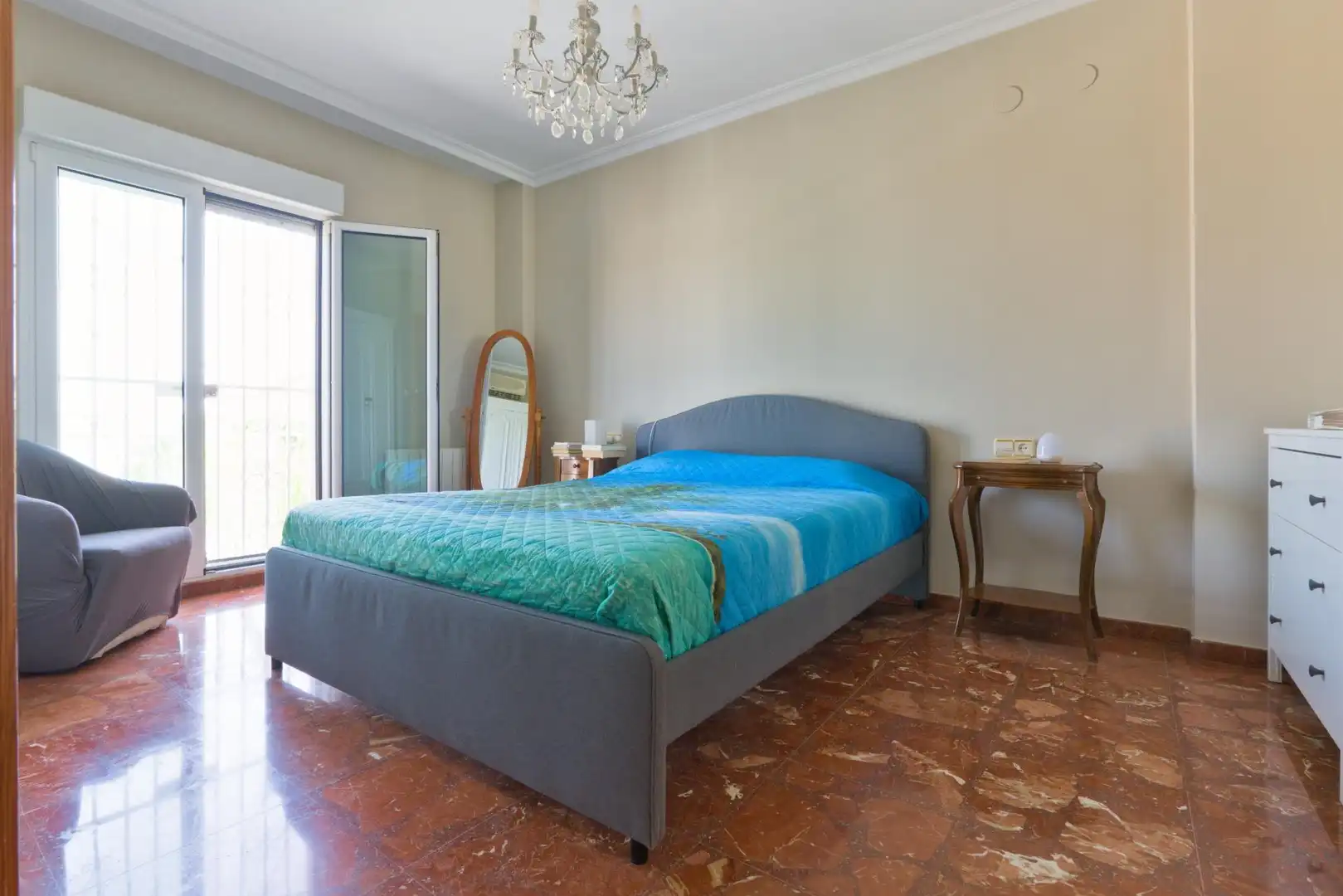 Habitación de Casa o chalet en venta en Cájar con Aire acondicionado, Calefacción y Jardín privado