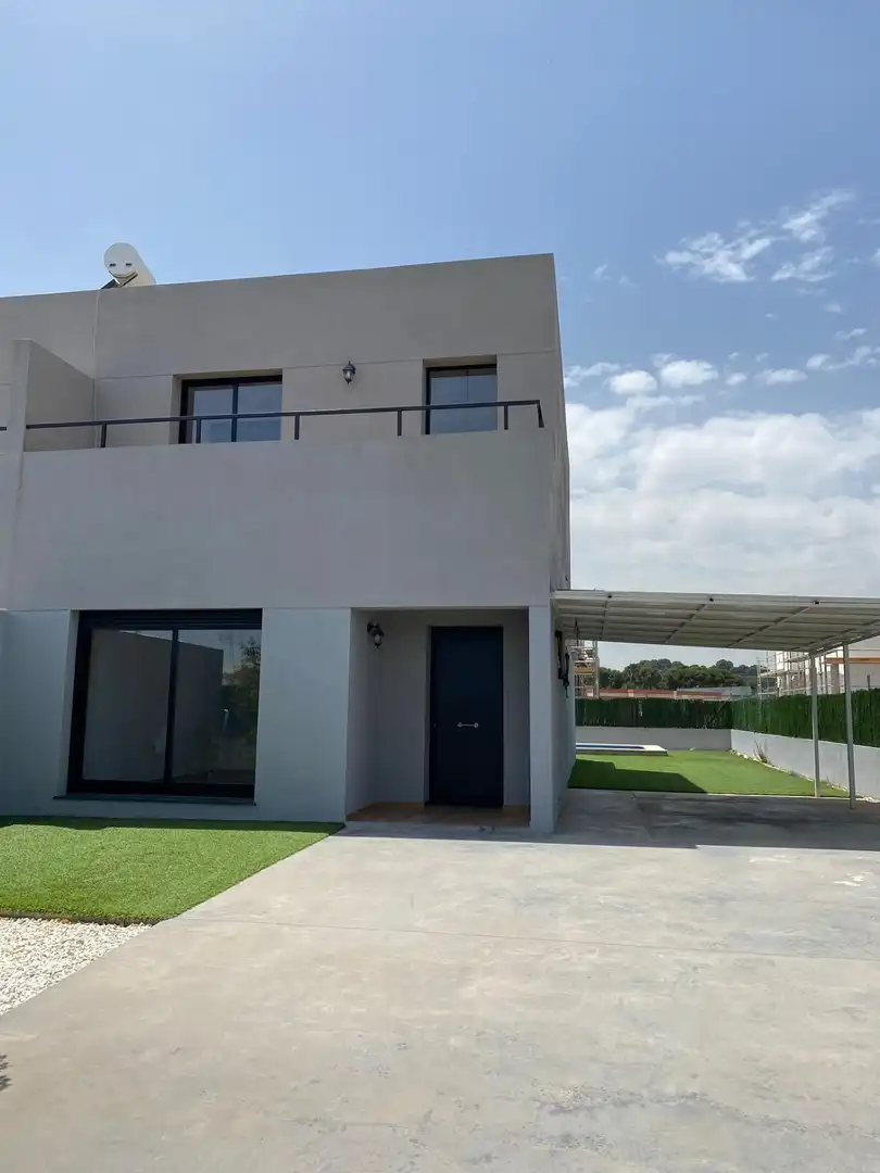 Exterior view of Detached homes for rent in Godella  with Heating, Private garden and Terrace