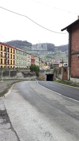 Local comercial en Venta en N/A en Santa Marina - Polígono