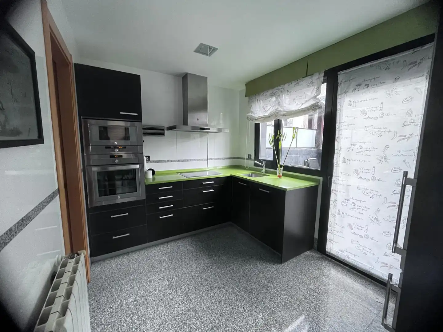 Cocina de Casa o chalet en venta en Burgos con Calefacción, Jardín privado y Amueblado