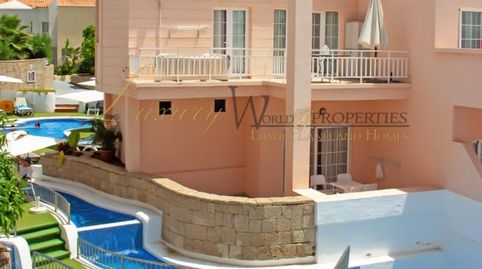 Foto 3 de Apartamento en venta en De Bruselas, Playa de Fañabé, Adeje