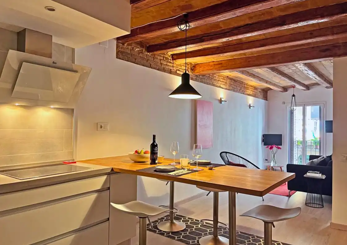 Cocina de Piso en venta en Barcelona con Calefacción, Horno y Microondas
