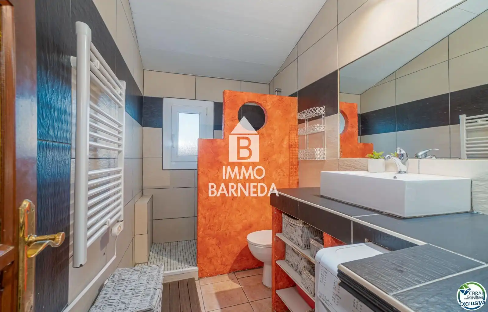 Bathroom of Houses for sale in Empuriabrava  with Air Conditioner, Heating and Terrace